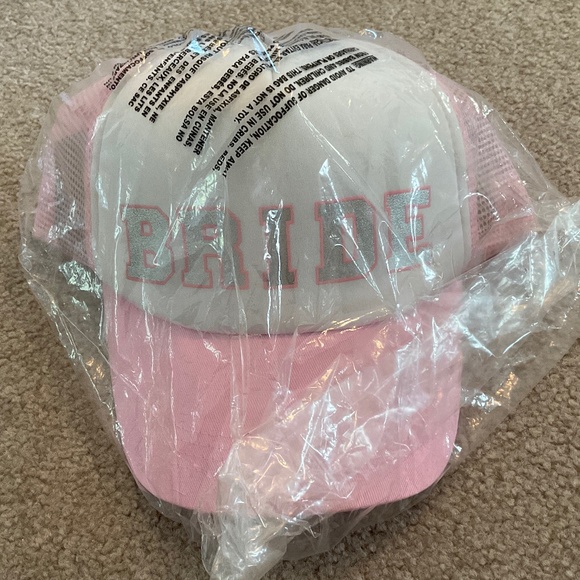 bride baseball hat, new condition main image 4